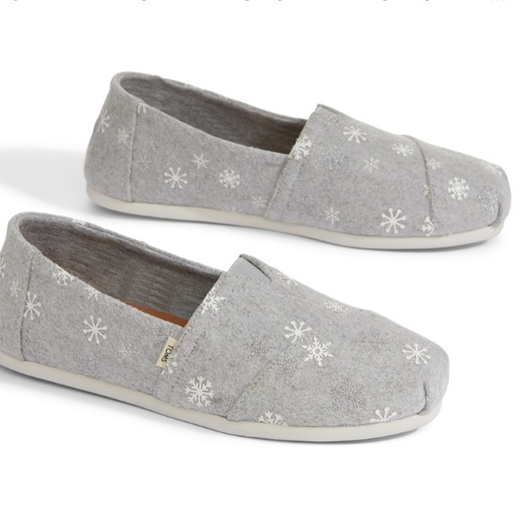 Toms Shoes - TOMS Drizzle Grey Embroidered Snowflakes Classics